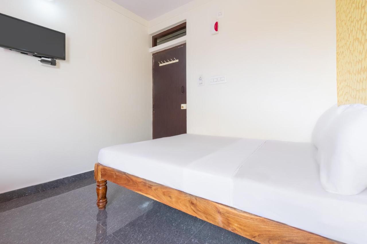 Spot On 45103 Galaxy Grand Hotel Narasimharaja Puram Exterior foto